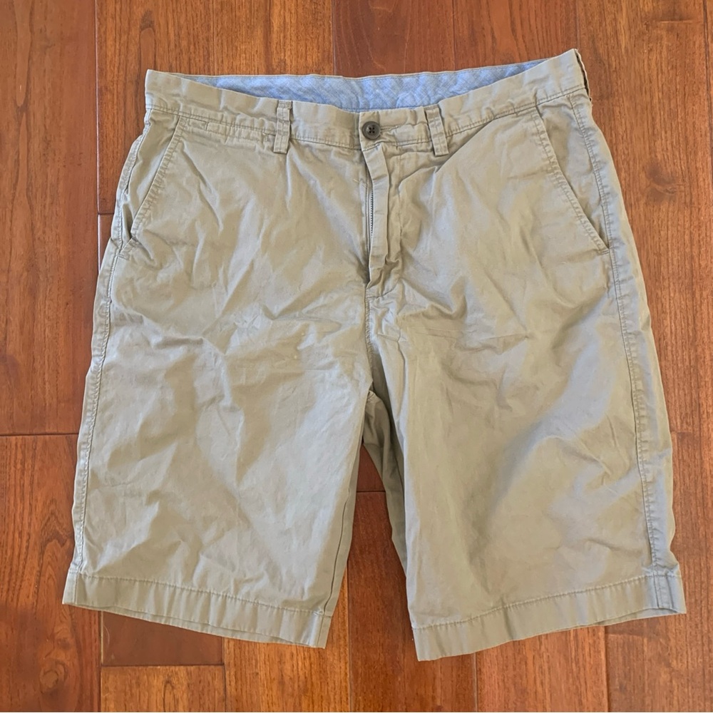 J. Crew Club Short Size 34 Cotton Chino Dusty Khaki 10.5" Inseam Welt pockets
